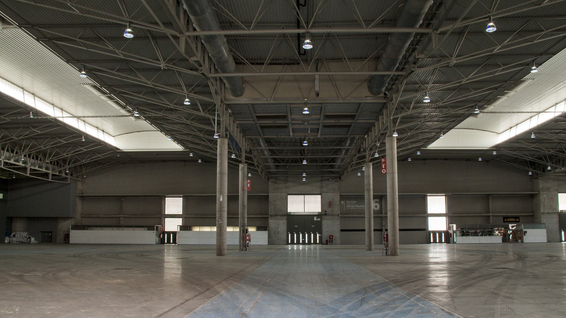 Interior del pavelló 6