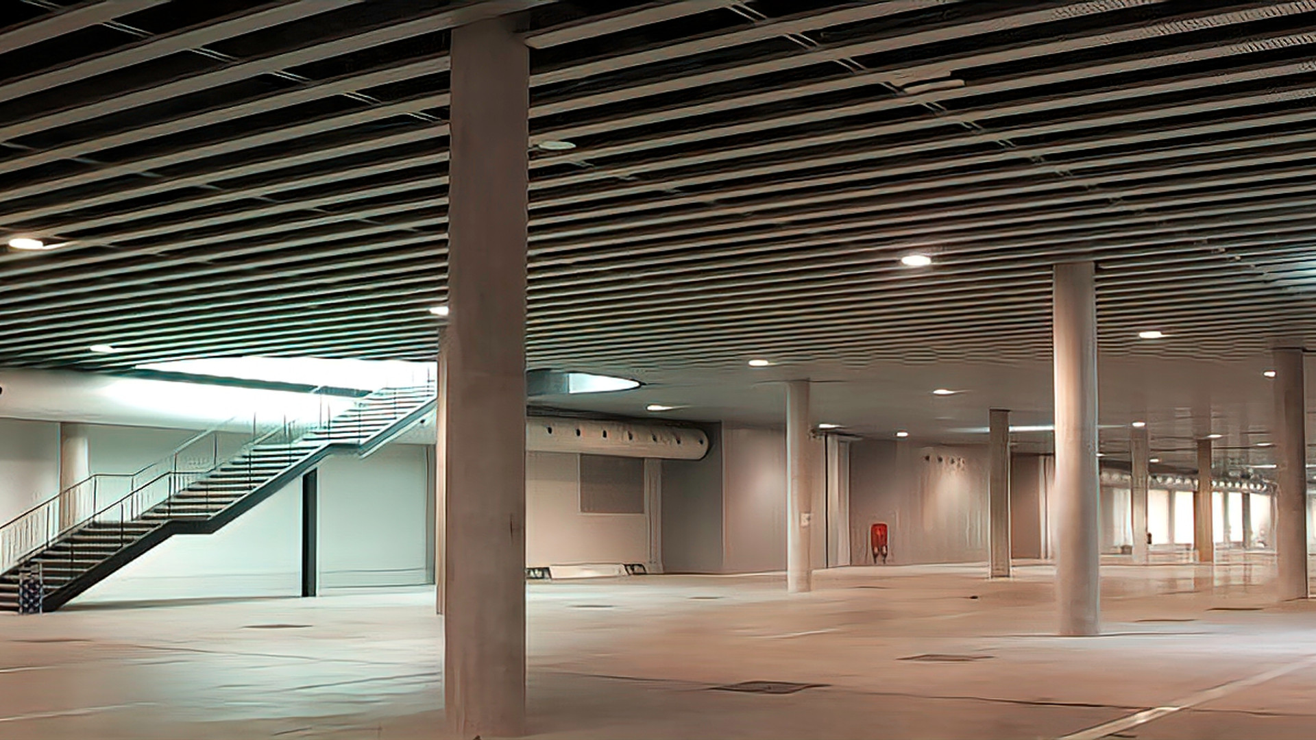 Interior del pavelló 4